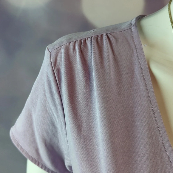 Green Tea sz M Asymmetrical Lavender Double Tiered Ruffle Oversized Stretch Top - Picture 4 of 7